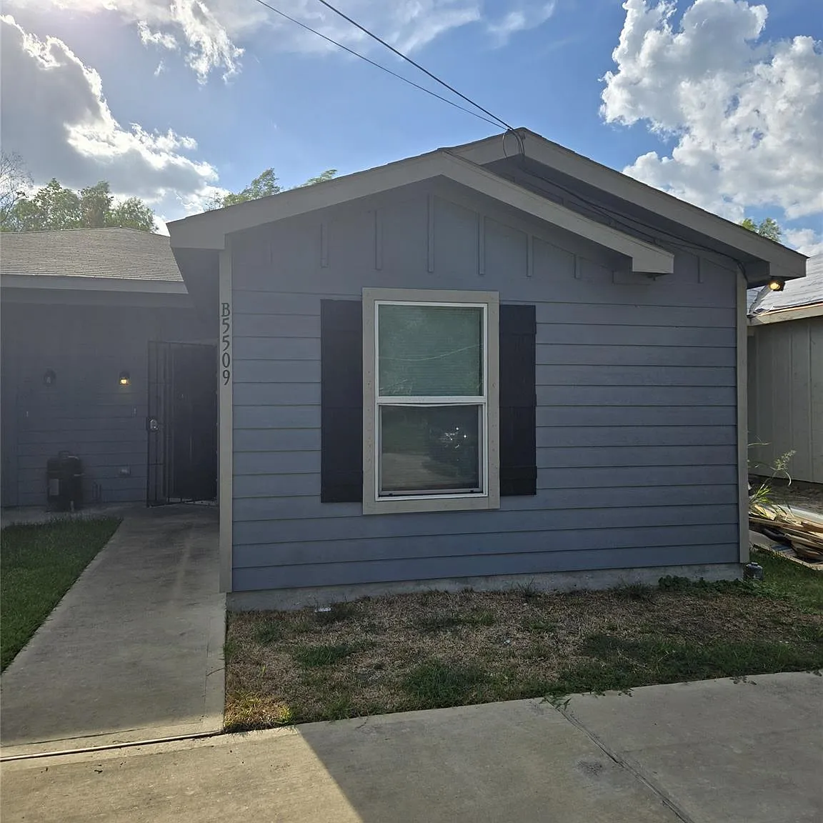 3 bed, 2.0 bath, 1964 sqft, $1,750 — Photo 1