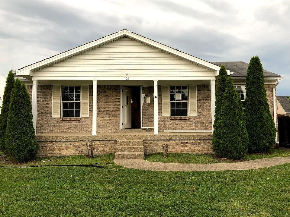 1st image of 205 Beechcliff Cir