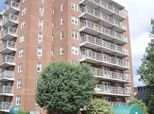 700 Summer St APT 4L, Stamford, CT 06901