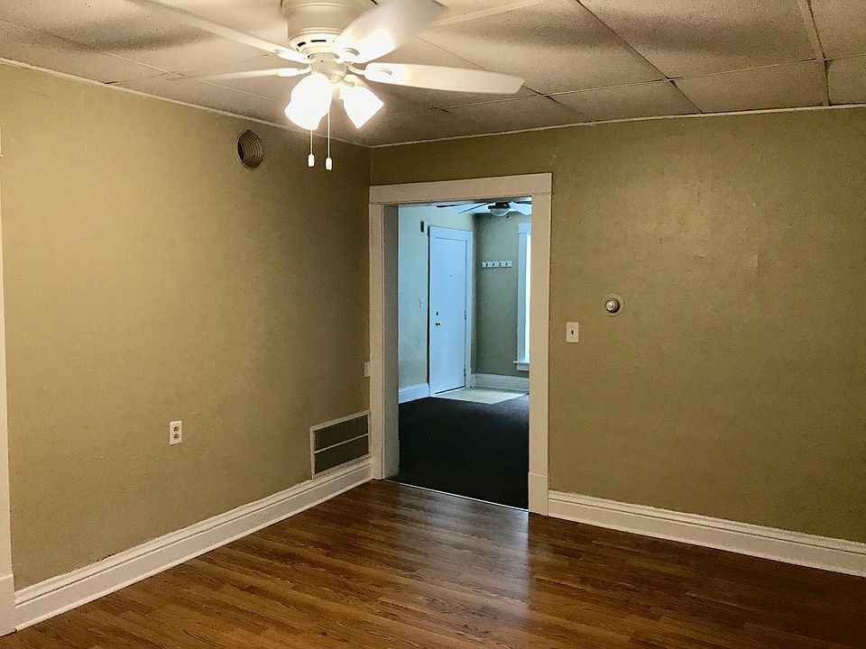 Dining room into Living room
