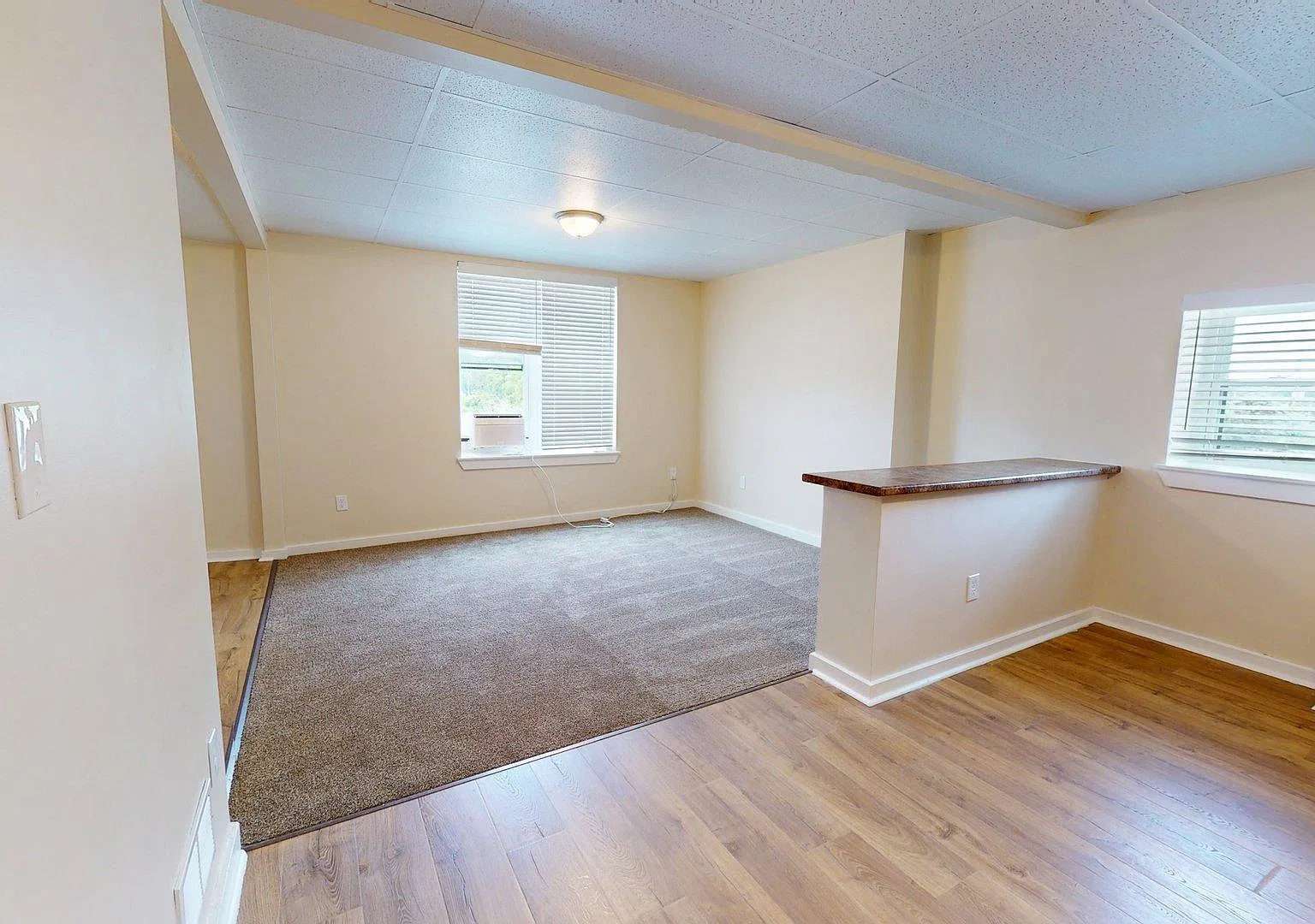 3 bed, $1,150 — Photo 2