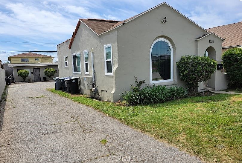 1st image of 1234 W 163rd St