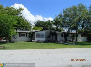 7821 SW 162nd St, Palmetto Bay, FL 33157