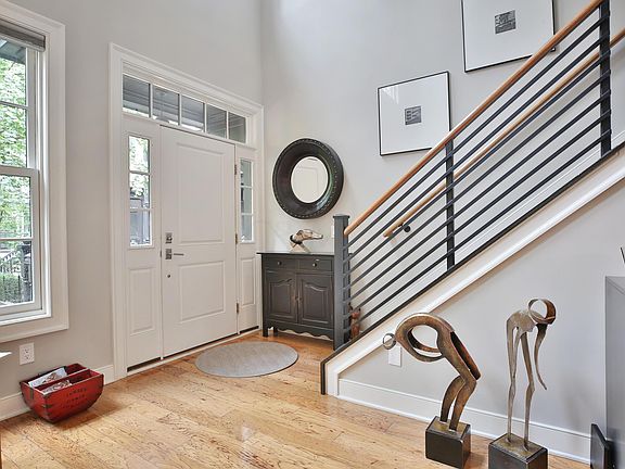 4th image of 196 E Gay St #Townhouse 12