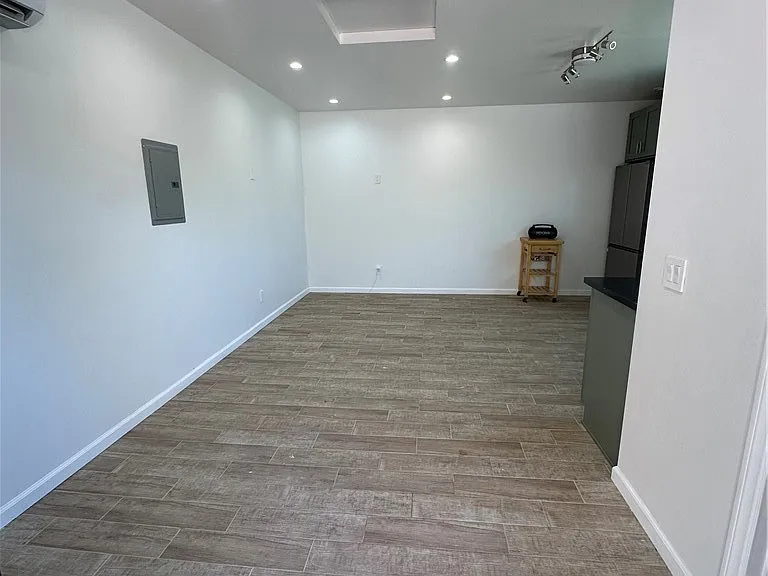 1224 E Workman Ave — Photo 3