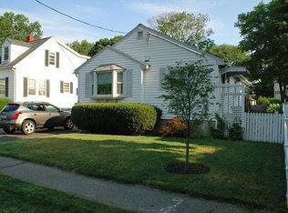 11 Ledgewood Ave, Melrose, MA 02176