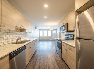 10 Ellesmere Ave, Winnipeg, MB R2M0G3