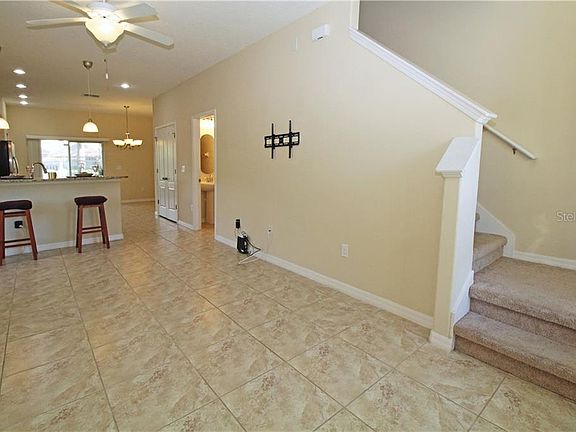 3rd image of 2723 Lantern Hill Ave