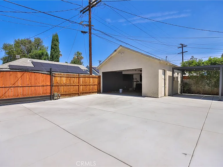 3031 Chestnut St — Photo 37