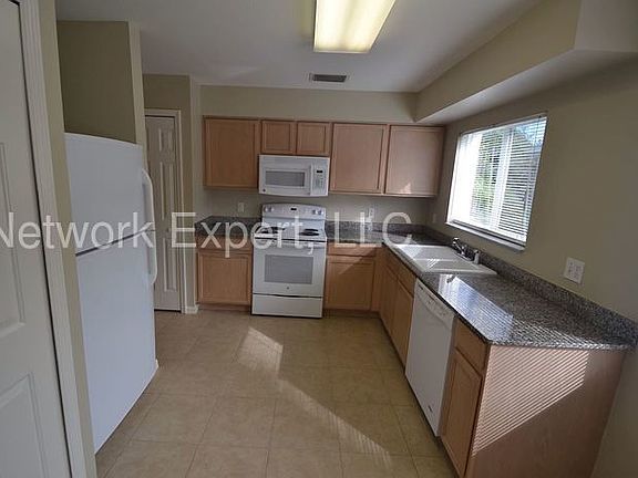 5th image of 11707 Brenford Crest Dr