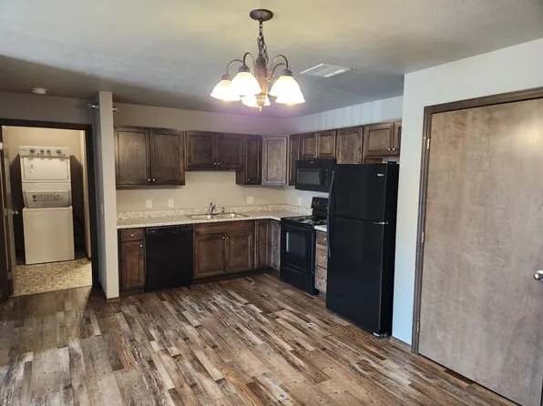 1801 S. Bahnson Ave., 1801 S Bahnson Ave #204, Sioux Falls, SD 57103
