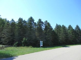 9249 Shady Ridge Dr NE, Sparta, MI 49345