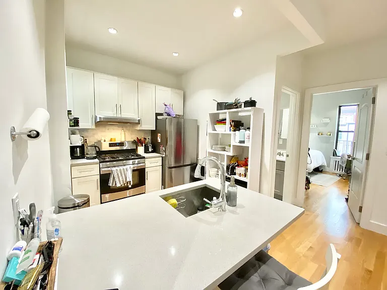 169 15th St #3B — Photo 16