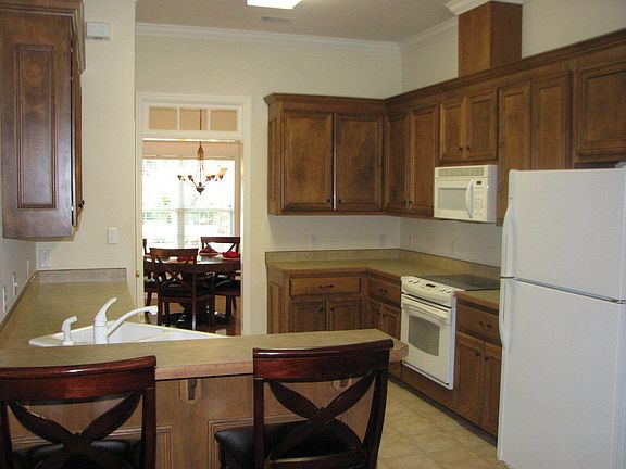 3rd image of 4658 Briarberry Dr