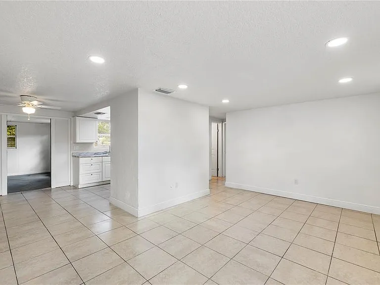 10803 Hyssop St — Photo 4