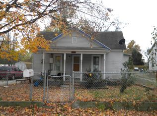 1030 Cedar St, Carthage, MO 64836