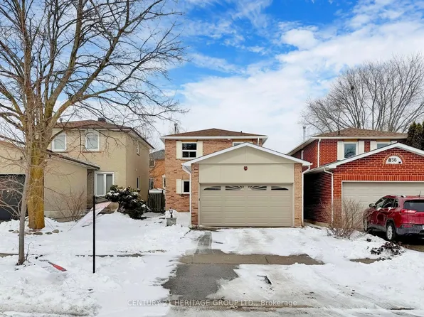 38 Gray Cres, Richmond Hill, ON L4C 5V5