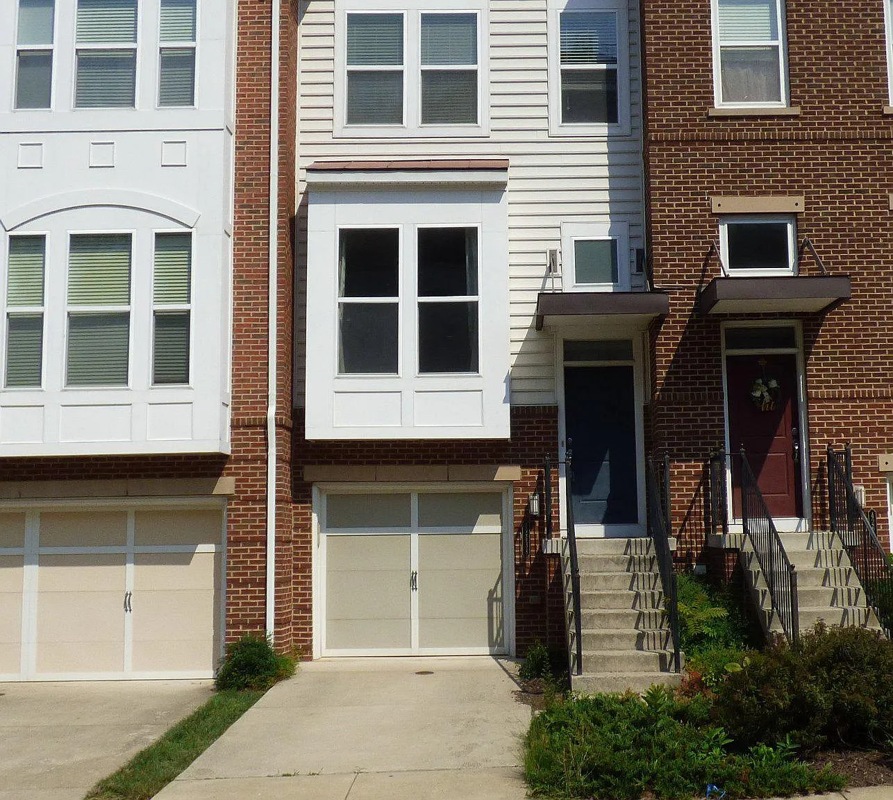 3 bed, 3.5 bath, 1908 sqft, $2,800 — Photo 1