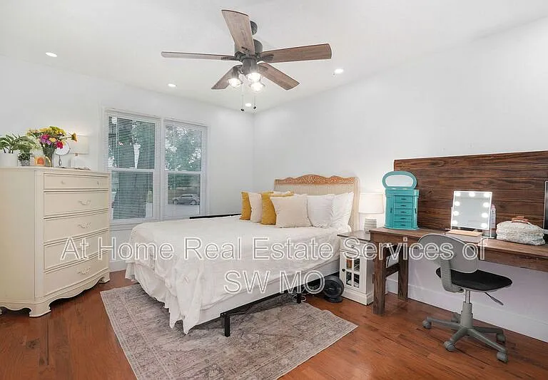 1539 W Rockwood Ct — Photo 15