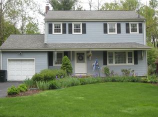 98 Rockview Ave, North Plainfield, NJ 07060