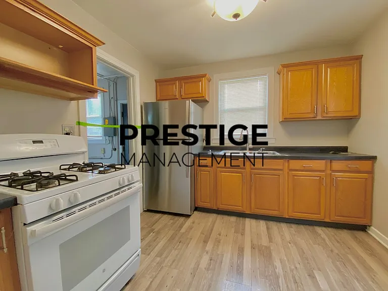 6713 Wicker Ave — Photo 5