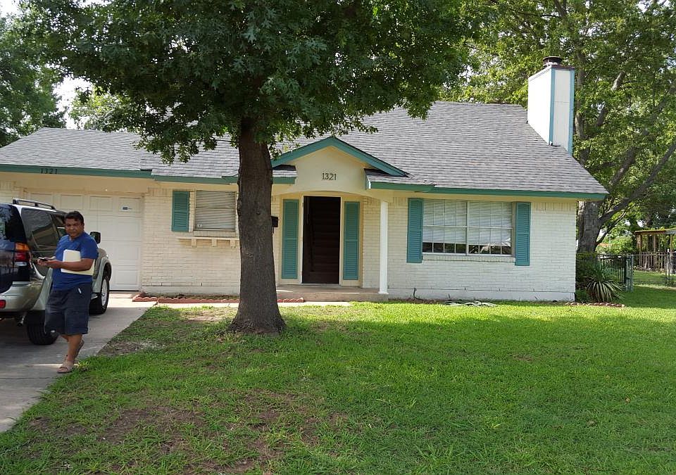1st image of 1321 Rosewood Hills Dr