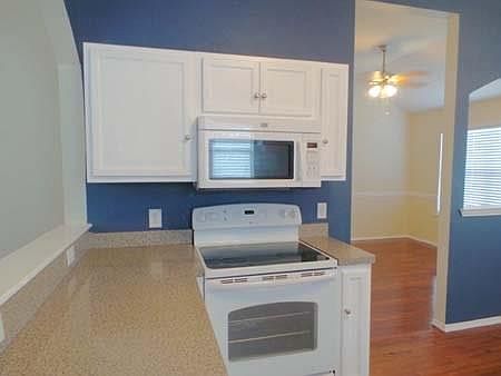 2nd image of 333 Creekside Way