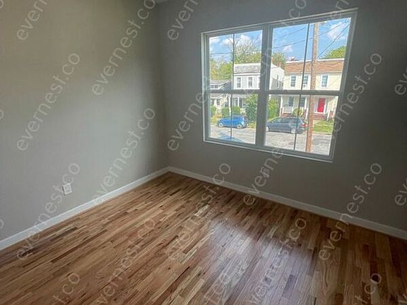 5th image of 1110 N 20th St Unit B