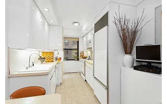 Sold by Douglas Elliman | media 3