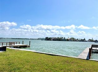 15719 Redington Dr, Redington Beach, FL 33708