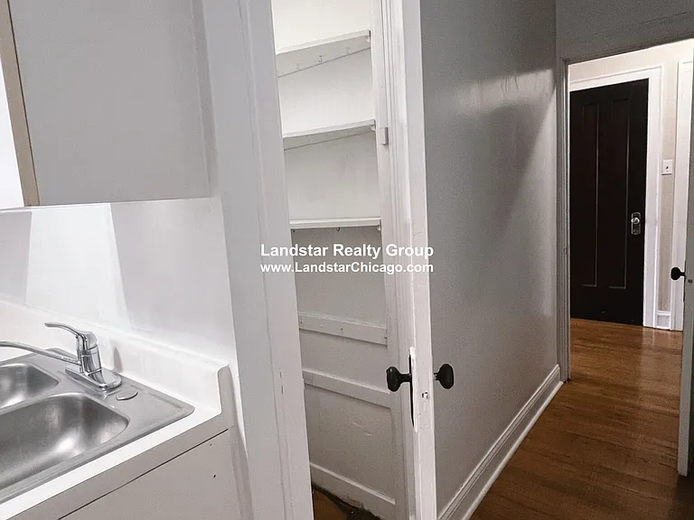 2419 W Sunnyside Ave #2 — Photo 8