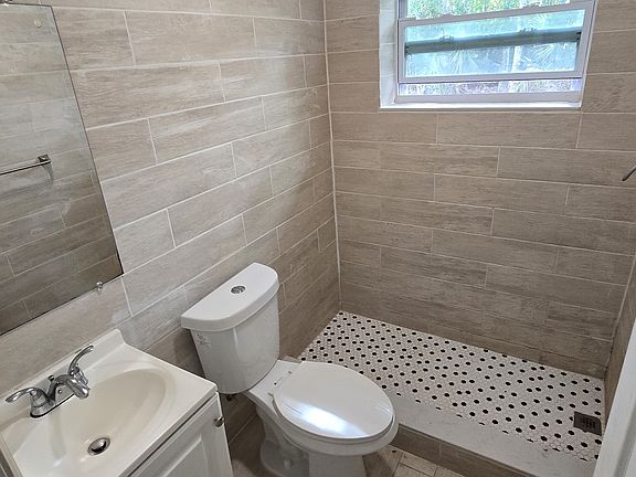 5th image of 4437 31st Ave #2