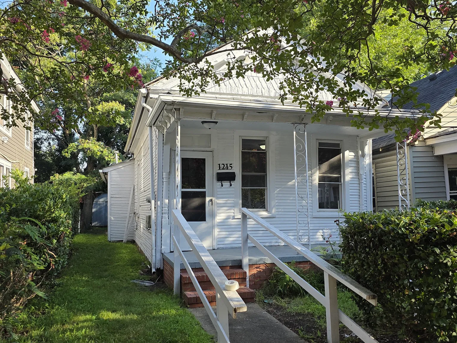 2 bed, 946 sqft, $1,435 — Photo 1