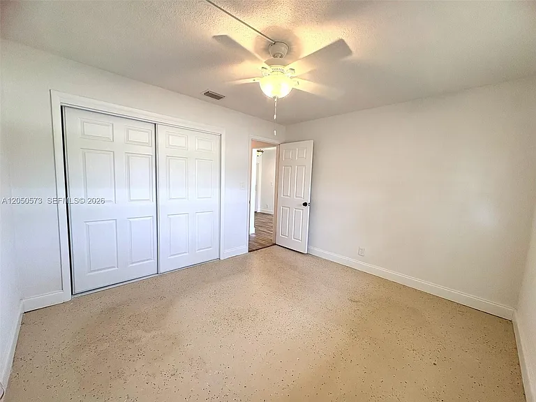 140 NW 27th St — Photo 13