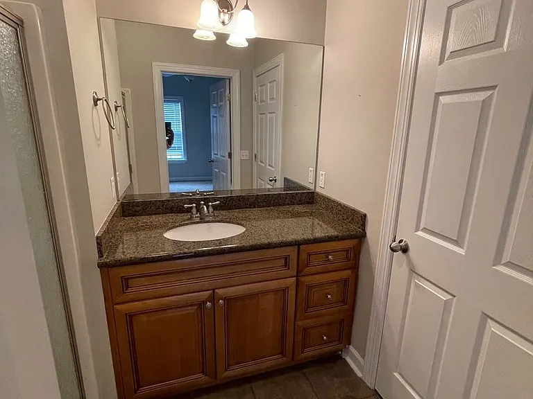 310 Stratford Dr — Photo 13