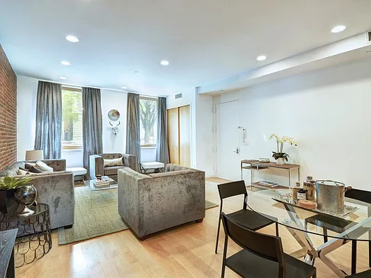 Sold by Sotheby's International Realty | media 9