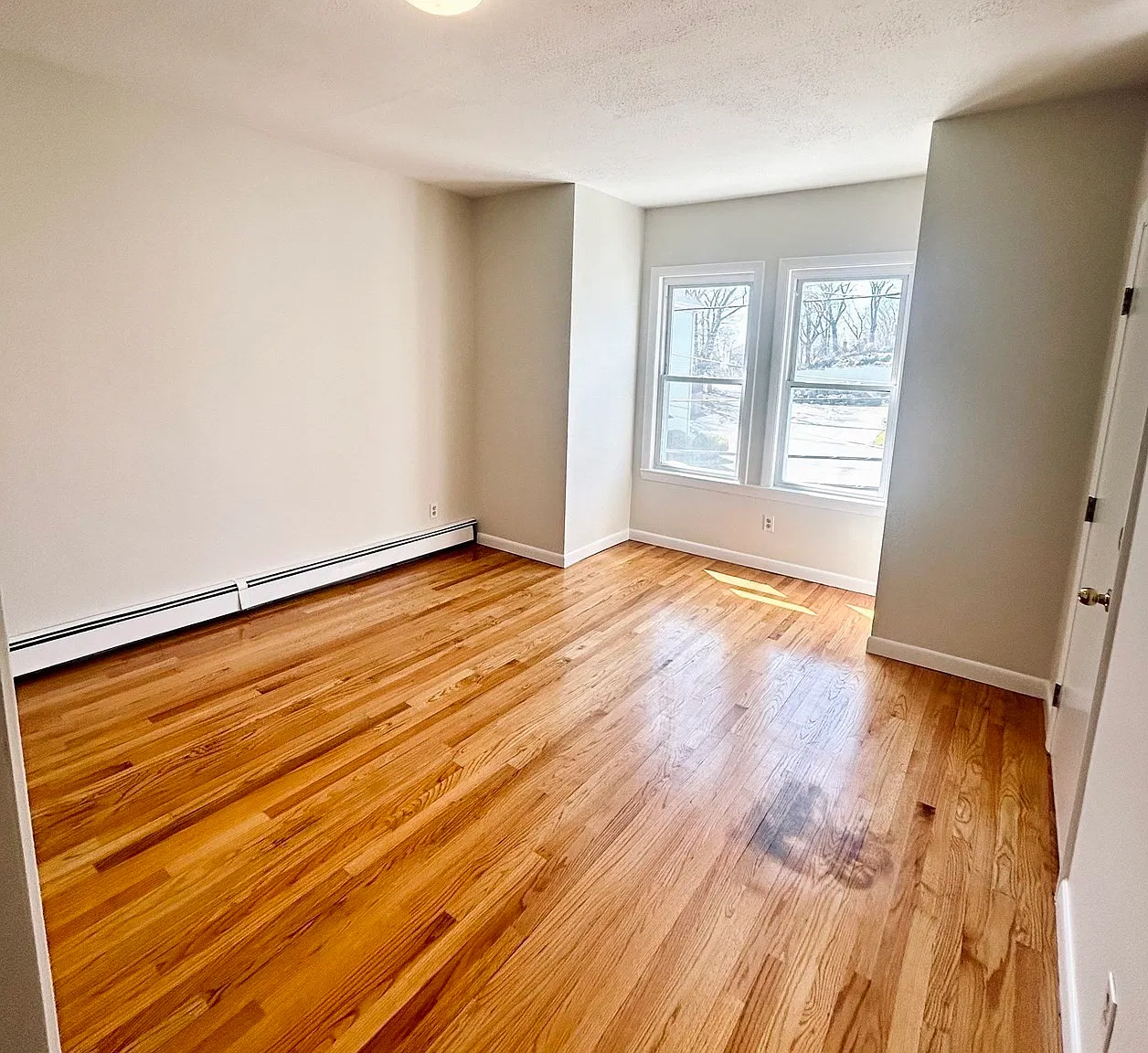 2 bed, 1.0 bath, $2,000 — Photo 4
