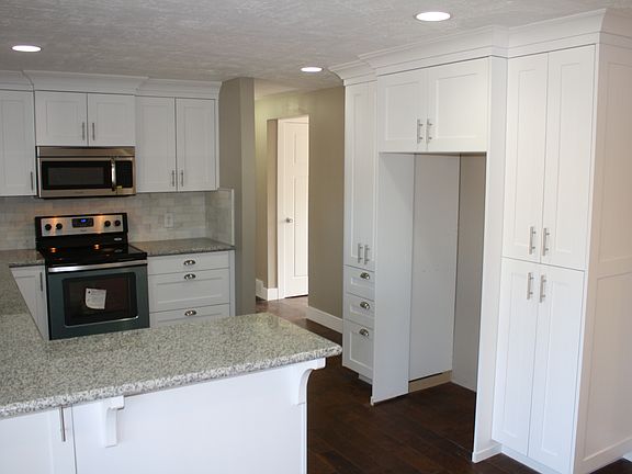 3rd image of 787 E Casa Blanca Cir