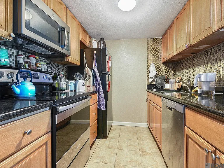 10300 W Winston Ave #6 — Photo 3