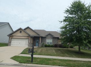3811 Flatwater Dr, Columbia, MO 65202
