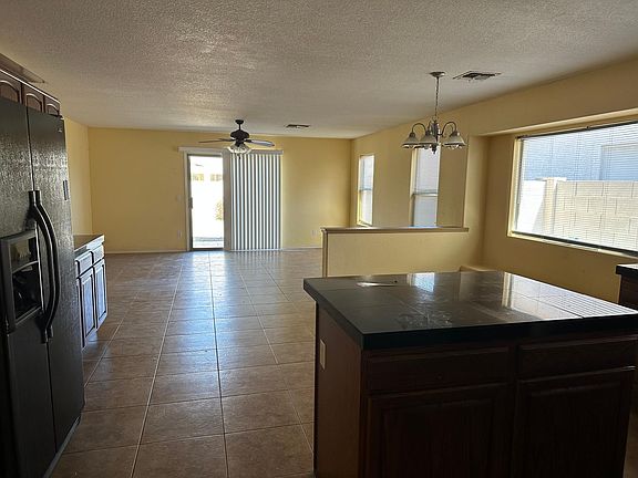 4th image of 3834 W Dunbar Dr