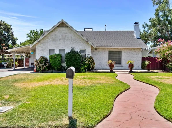 920 Riverside Dr, Madera, CA 93638