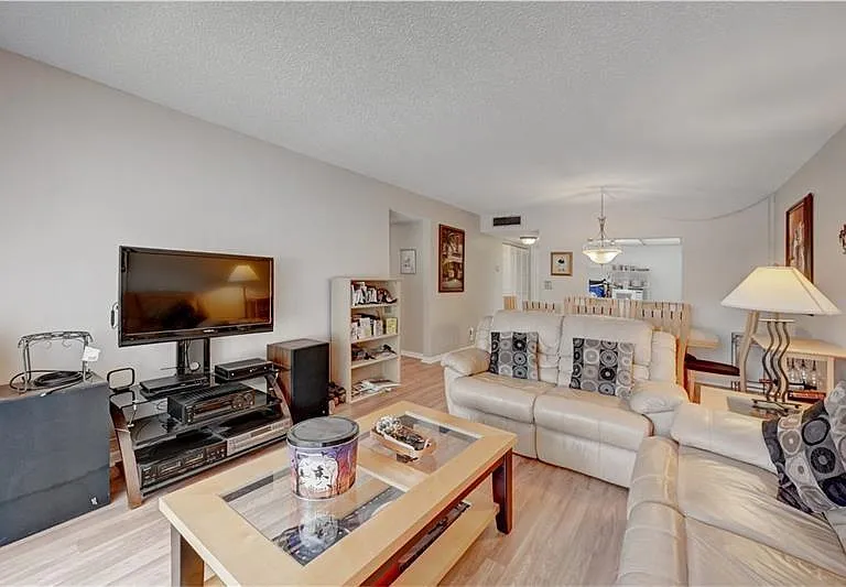 4150 NW 90th Ave #202 — Photo 3