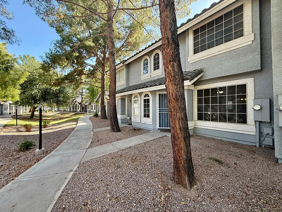860 N McQueen Rd #1029