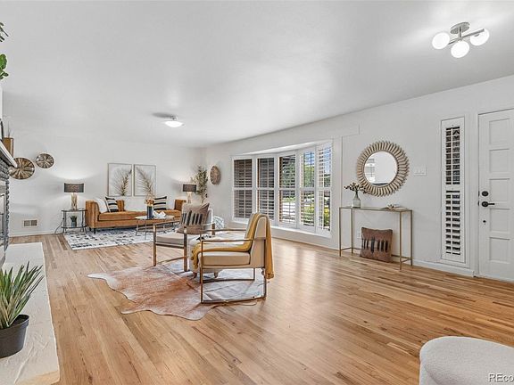 5th image of 2180 Myrtlewood Lane