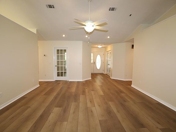 3rd image of 276 S 61st Ave