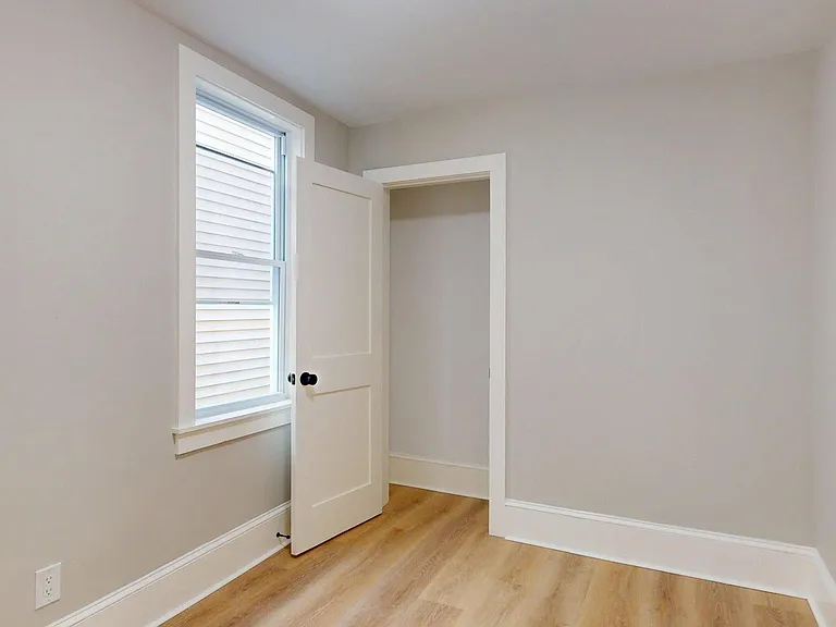 205 Chelsea St #2 — Photo 26
