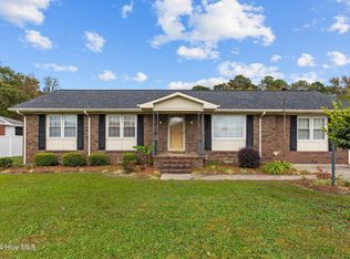 1792 Pauls Path Rd, Kinston, NC 28504