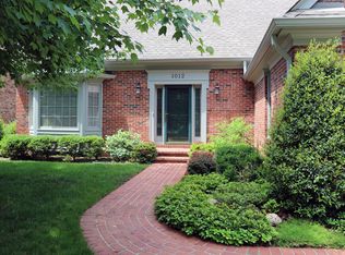 1012 Westgate Pl, Windy Hills, KY 40207