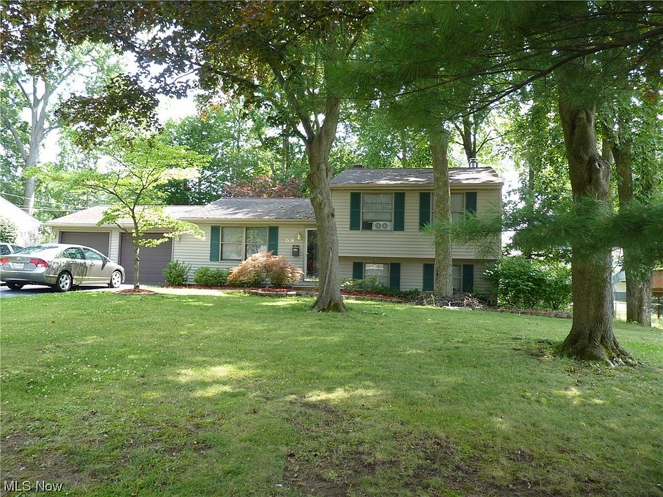 1st image of 2159 Woodland Trce